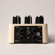 Load image into Gallery viewer, Universal Audio UAFX Astra Modulation Pedal --- PREORDER