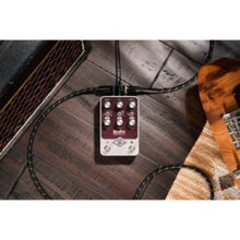 Load image into Gallery viewer, Universal Audio UAFX Ruby '63 Top Boost Amplifier