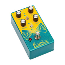 Load image into Gallery viewer, EarthQuaker Devices Aurelius Tri-Voice Chorus
